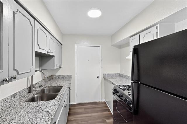 Building Photo - 6321 Silvery Moon Dr