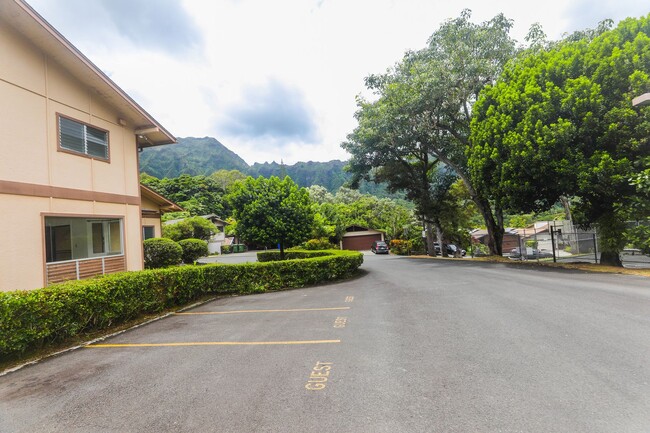 Building Photo - Kaneohe Woods – 3BR/2.5BA home with Mounta...