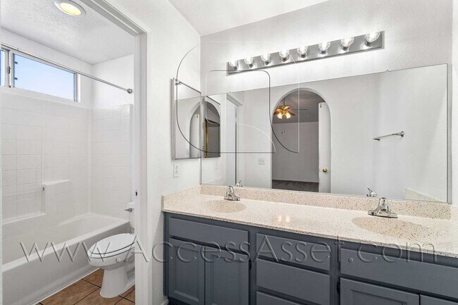 Building Photo - Beautiful 4 Bedroom Temecula Home with Private Backyard & Covered Patio