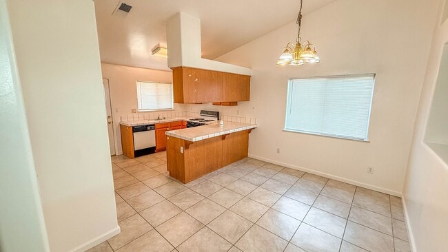 Building Photo - 5311 Sunbird Ct