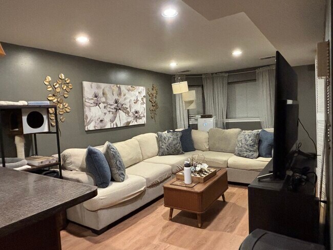 Living Room, room for large couch - 4871 N Magnolia Ave