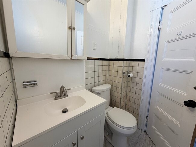 Building Photo - 150 Franklin St