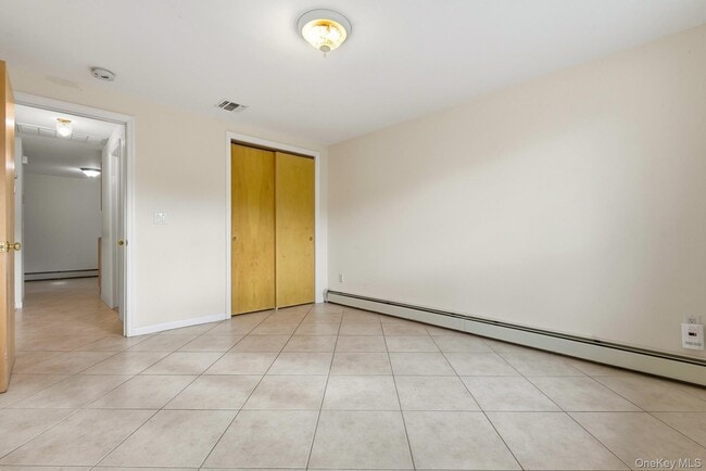 Building Photo - 11 7th St