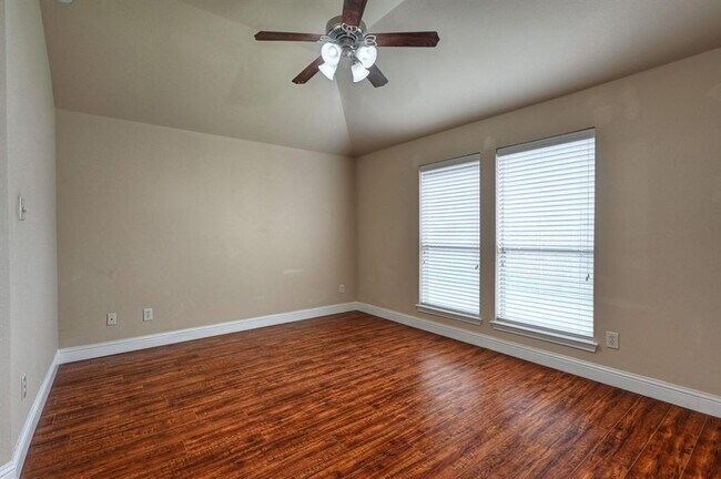 Building Photo - 4523 Long Creek Dr