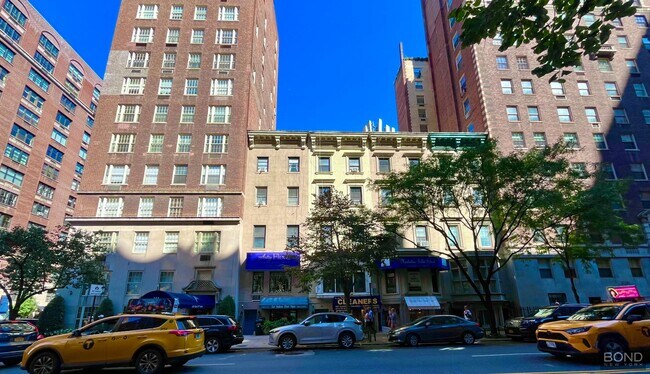 Primary Photo - 147 E 72nd St