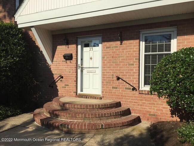 Building Photo - 23 Wyckham Rd