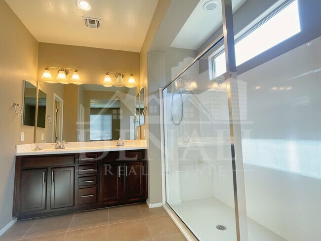 Building Photo - 22468 E Calle de Flores