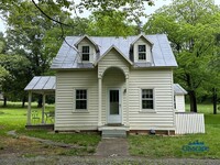 Building Photo - FABULOUS FARMHOUSE IN GOOCHLAND, INCLUDES ...