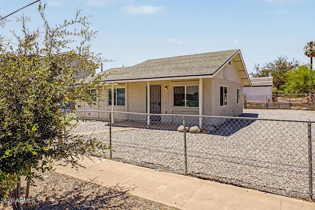 Building Photo - 5938 W Ocotillo Rd
