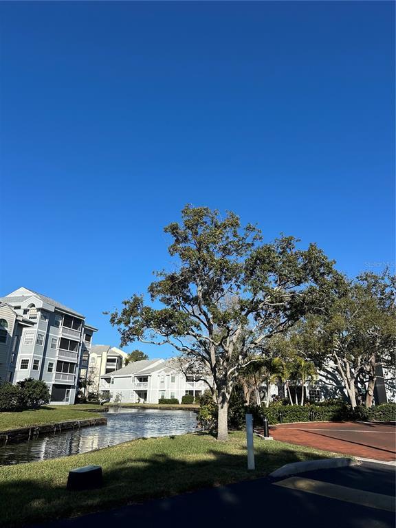 Building Photo - 6810 Stonesthrow Cir N