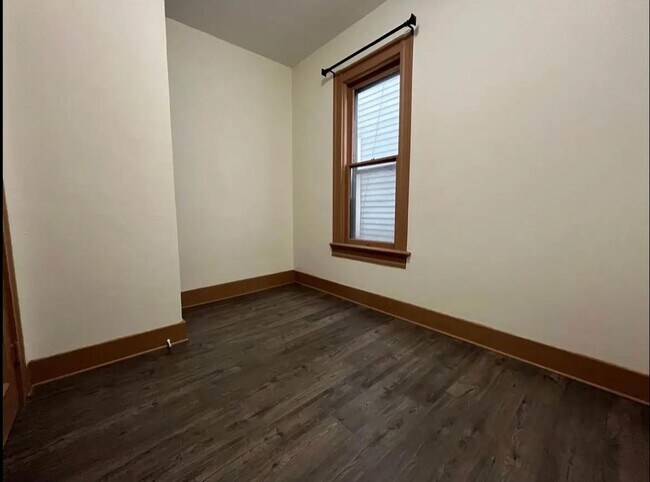 Building Photo - 1422 N 26th St