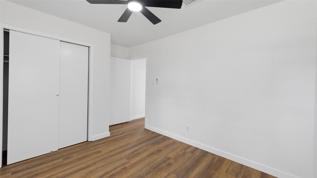 Building Photo - 9109 Lugary Dr