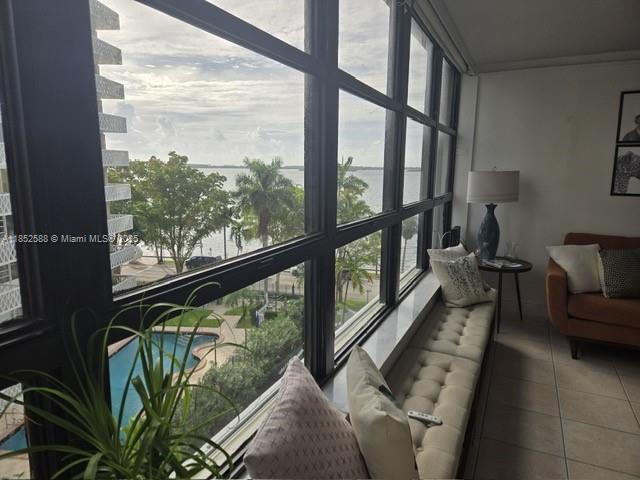 Building Photo - 1440 Brickell Bay Dr