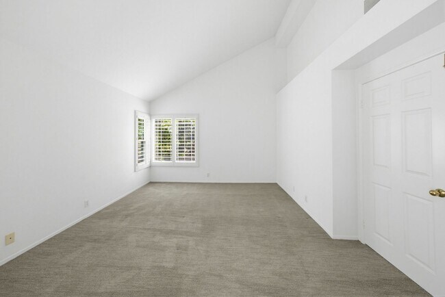 Building Photo - A wonderful opportunity to lease a bright, spacious Irvine home