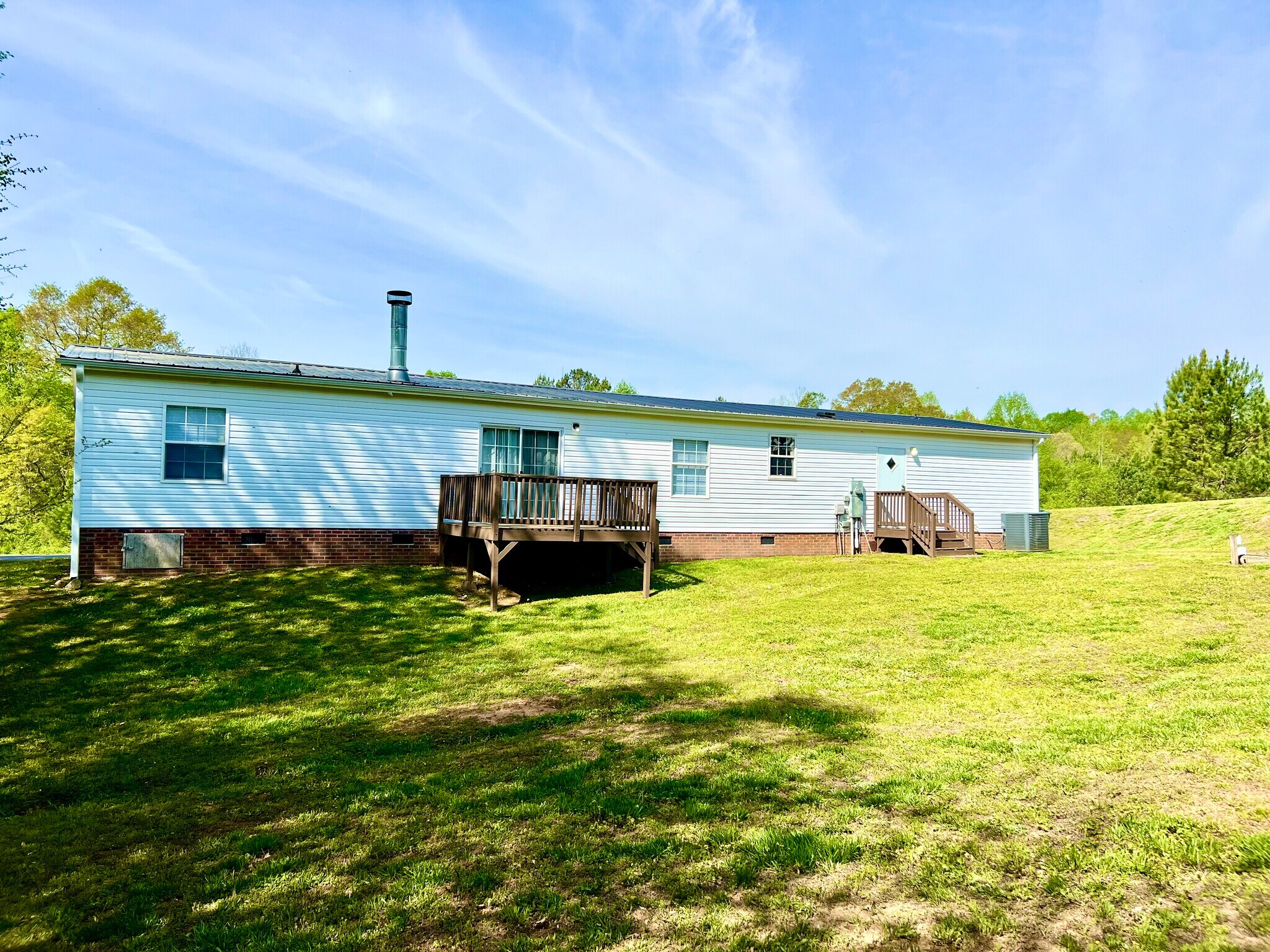 Building Photo - 2024 Rocky Creek Ln