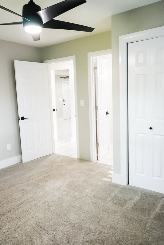 Building Photo - 4013 N Locust St