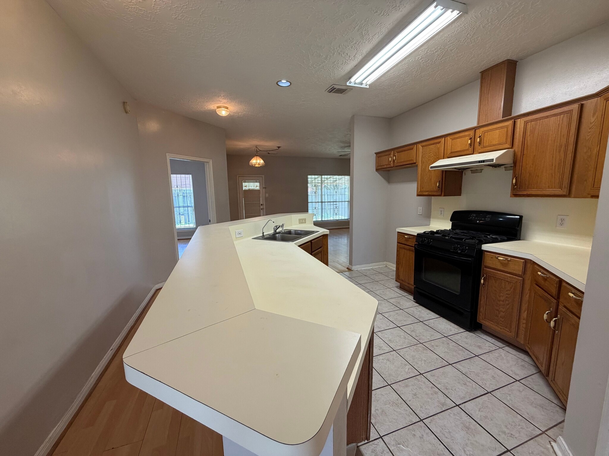 Building Photo - 13403 Agarita Ln