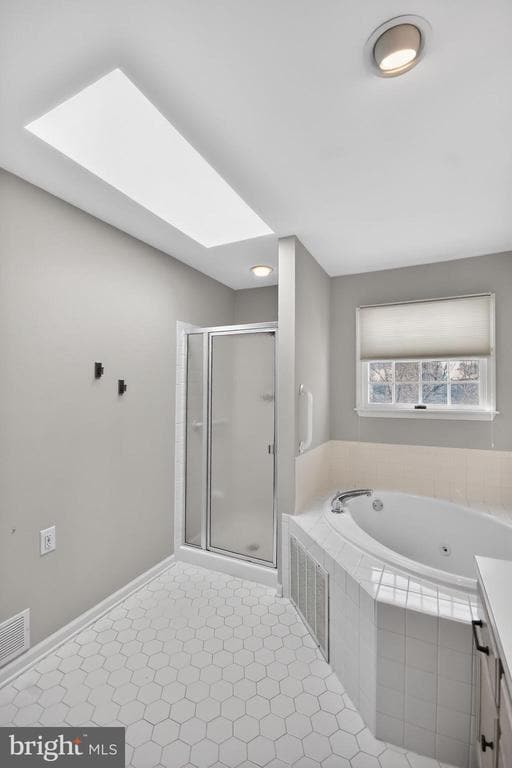 Building Photo - 74 Castleton Rd