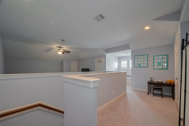 Building Photo - 4006 Lanark Ln