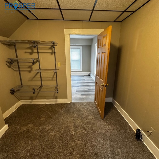 Building Photo - 828 Niagara St