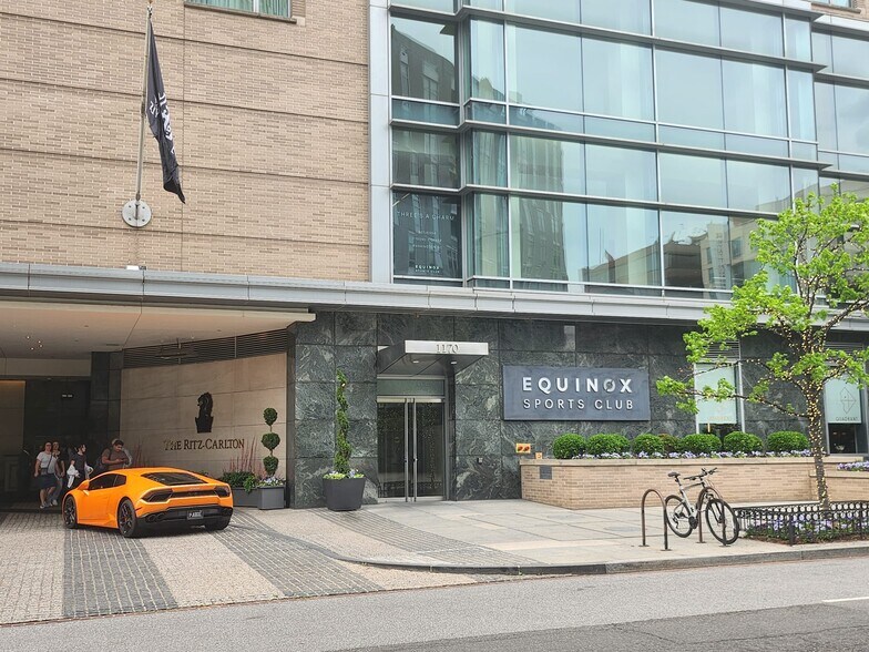 The Neighborhood - Gym Time - 2515 K St NW