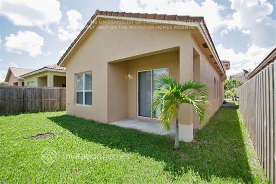 Building Photo - 2110 NE 37th Rd