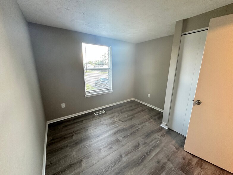 Building Photo - 9310 Coleson Rd