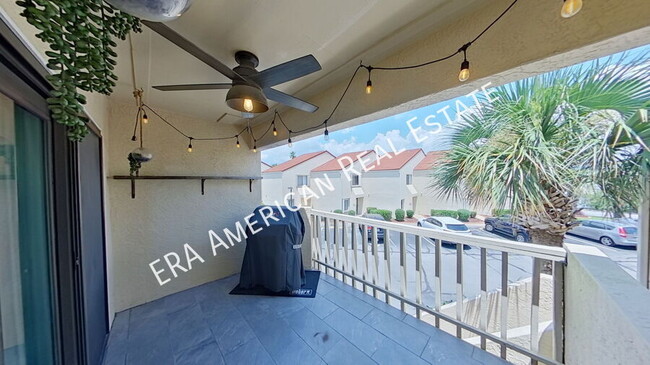 Building Photo - 228 Amberjack Dr