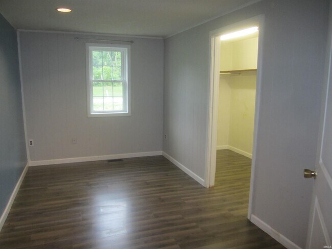 Building Photo - 9702 Mettert Rd