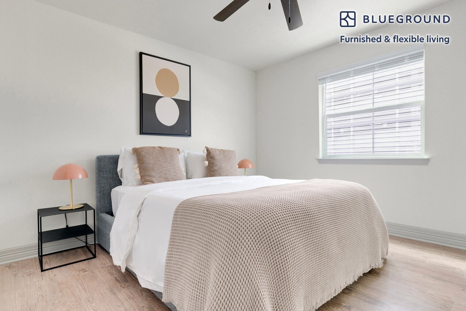 Building Photo - 201 E 4th St