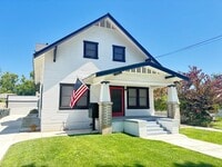 Building Photo - Historic renovated 3 bedroom Craftsman In ...