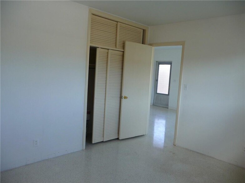 BEDROOM - 1260 SE 3rd Ct