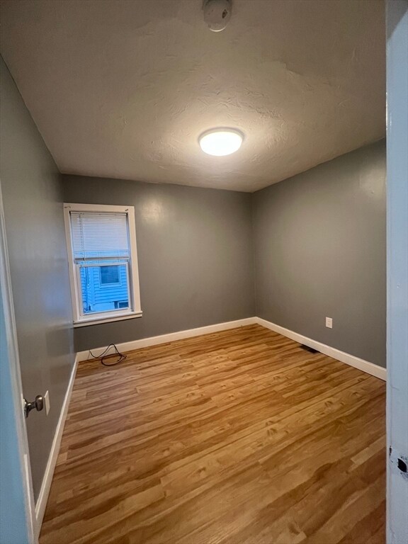 Building Photo - 10 Essex St