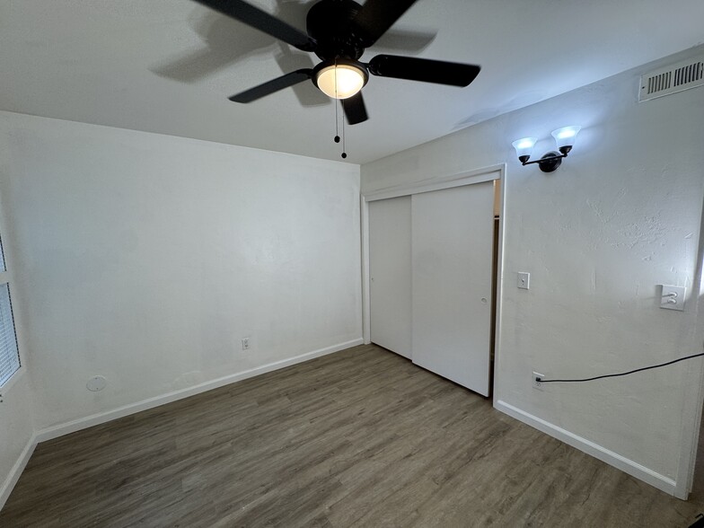 Building Photo - 7000 Saranac St