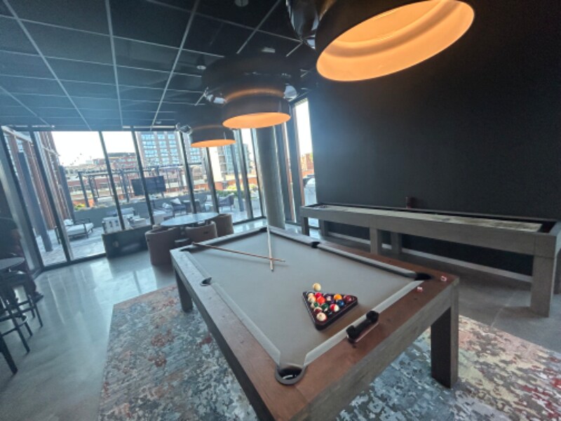 Building Photo - 1100 W Randolph St