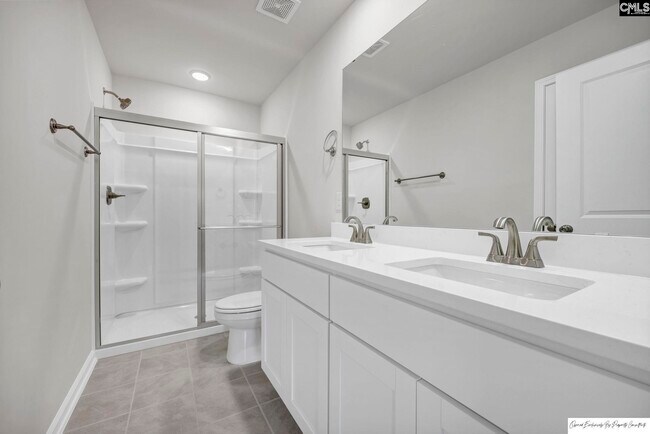 Building Photo - 231 Sunny Hl Dr