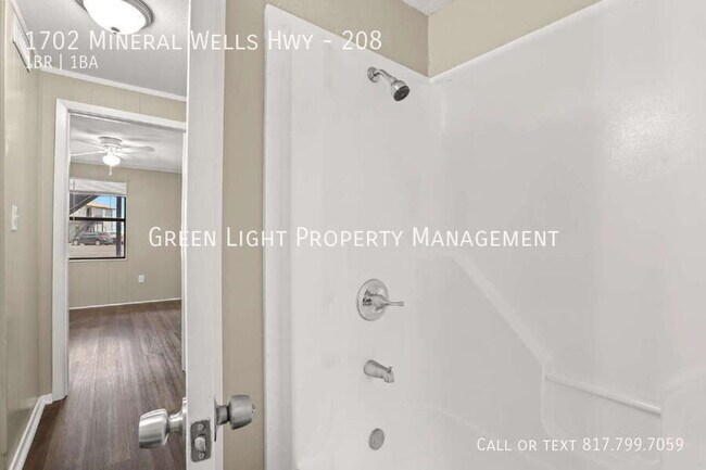 Building Photo - 1702 Mineral Wells Hwy