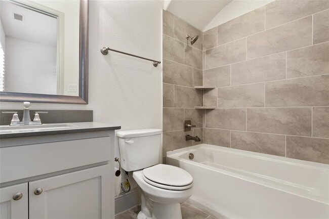 Building Photo - 2006 Pear Tree Dr