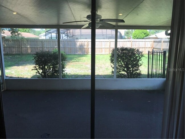 Building Photo - 852 Woodside Rd