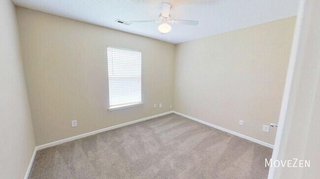 Building Photo - 13531 Willow Falls Rd