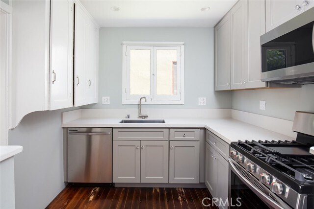 Building Photo - 453 E Sacramento St