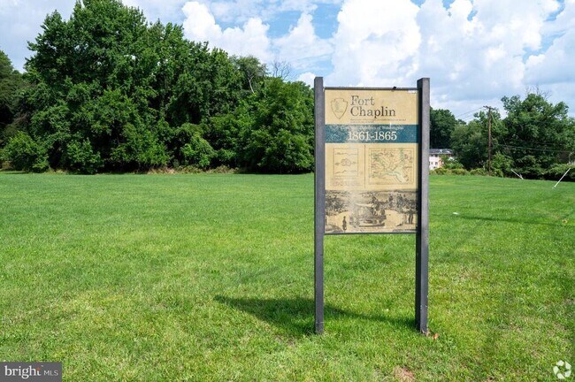 Building Photo - 4020 Grant St NE