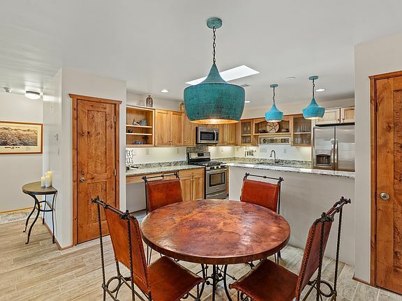 Building Photo - 207 Camino De Los Marquez