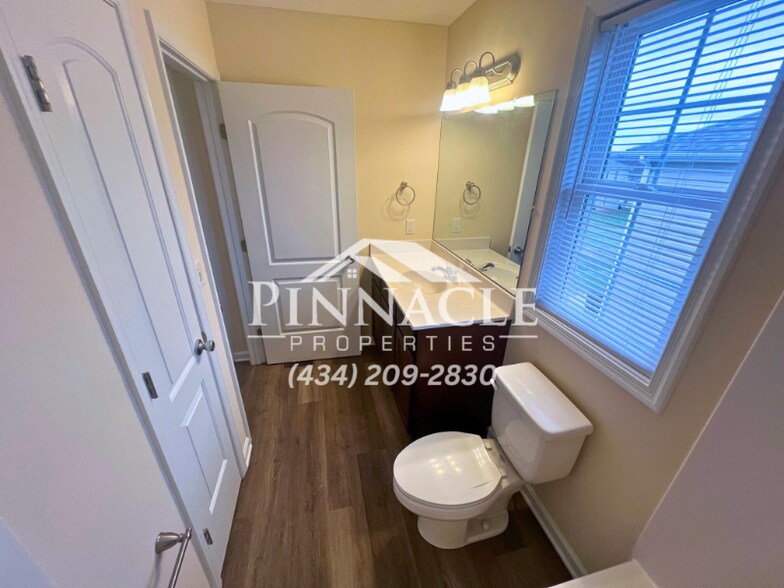 Building Photo - 749 Old Graves Mill Rd