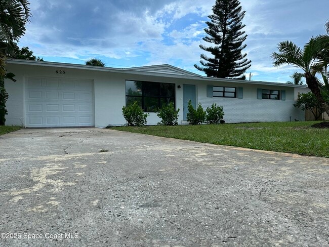 Building Photo - 625 Verbenia Dr