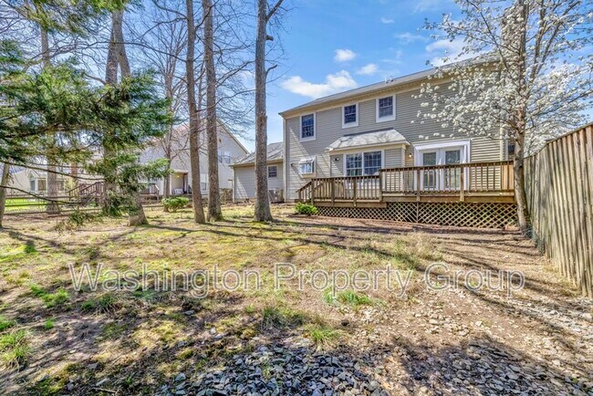 Building Photo - 5602 Grouper Ct