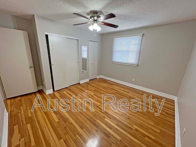 Building Photo - 4081 Paule Ave