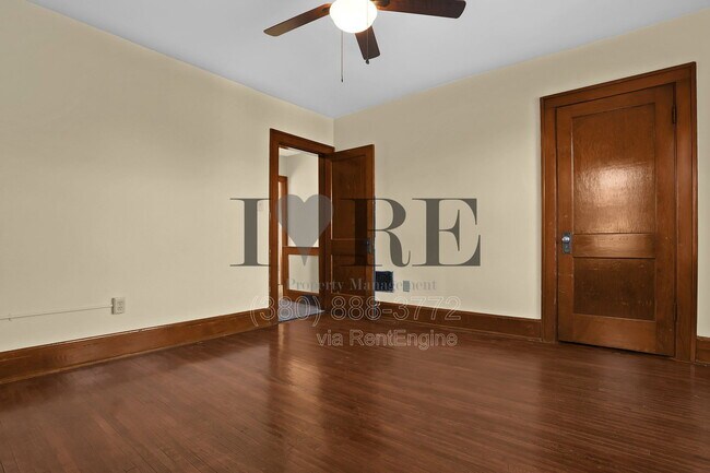 Building Photo - 1257 E Livingston Ave