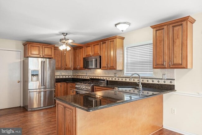 Building Photo - 87 Canal View Dr