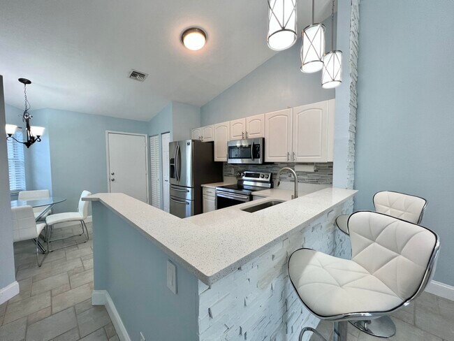 Building Photo - 15306 W Tranquility Lake Dr